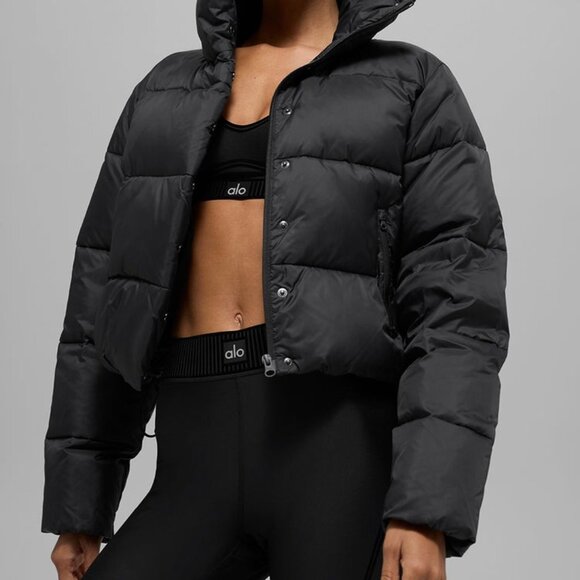 ALO Yoga Jackets & Blazers - Alo Yoga Gold Rush Puffer Jacket Black